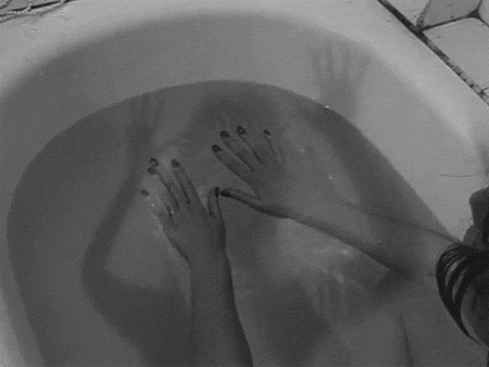 tumblr_mysjof6UzR1snveiyo1_500.gif
