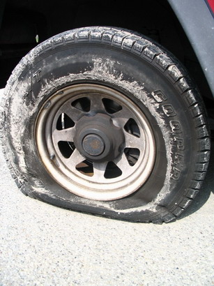 Flat_tire.jpg