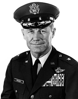 250px-ChuckYeager.jpg
