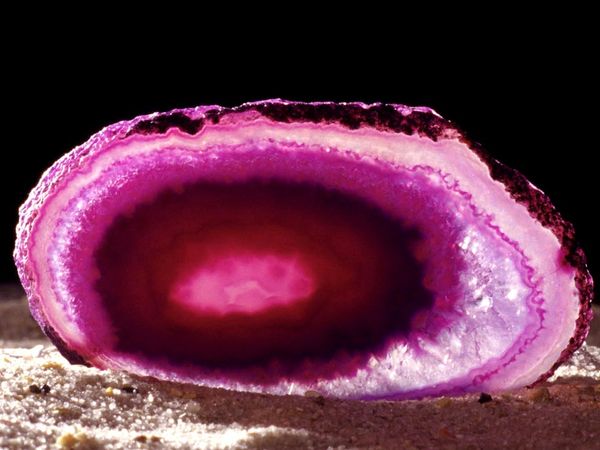 pink-chalcedony_1144_600x450.jpg