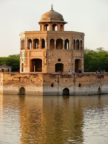 hiran_minar_sheikhupura2.jpg