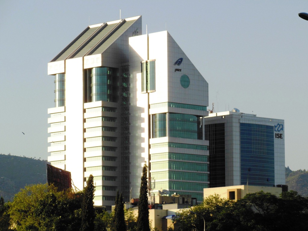 332400,xcitefun-telecom-tower-islamabad-5.jpg