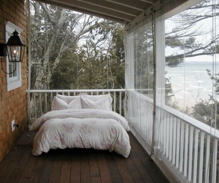 bed-porch1.jpg