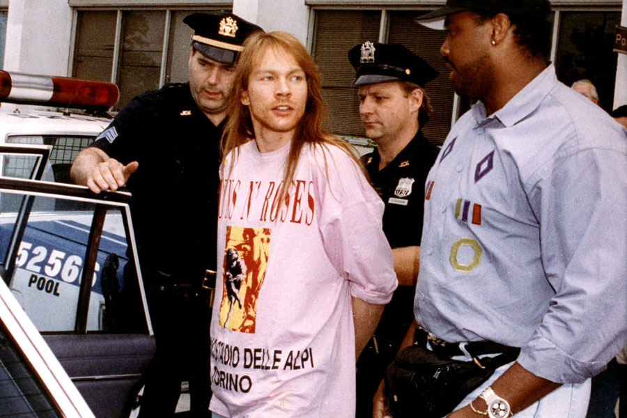 1997AxlRoseArrestedPA180412-2.jpg