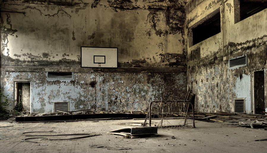 Chernobyl_Gym_by_Lightmotiv.jpg