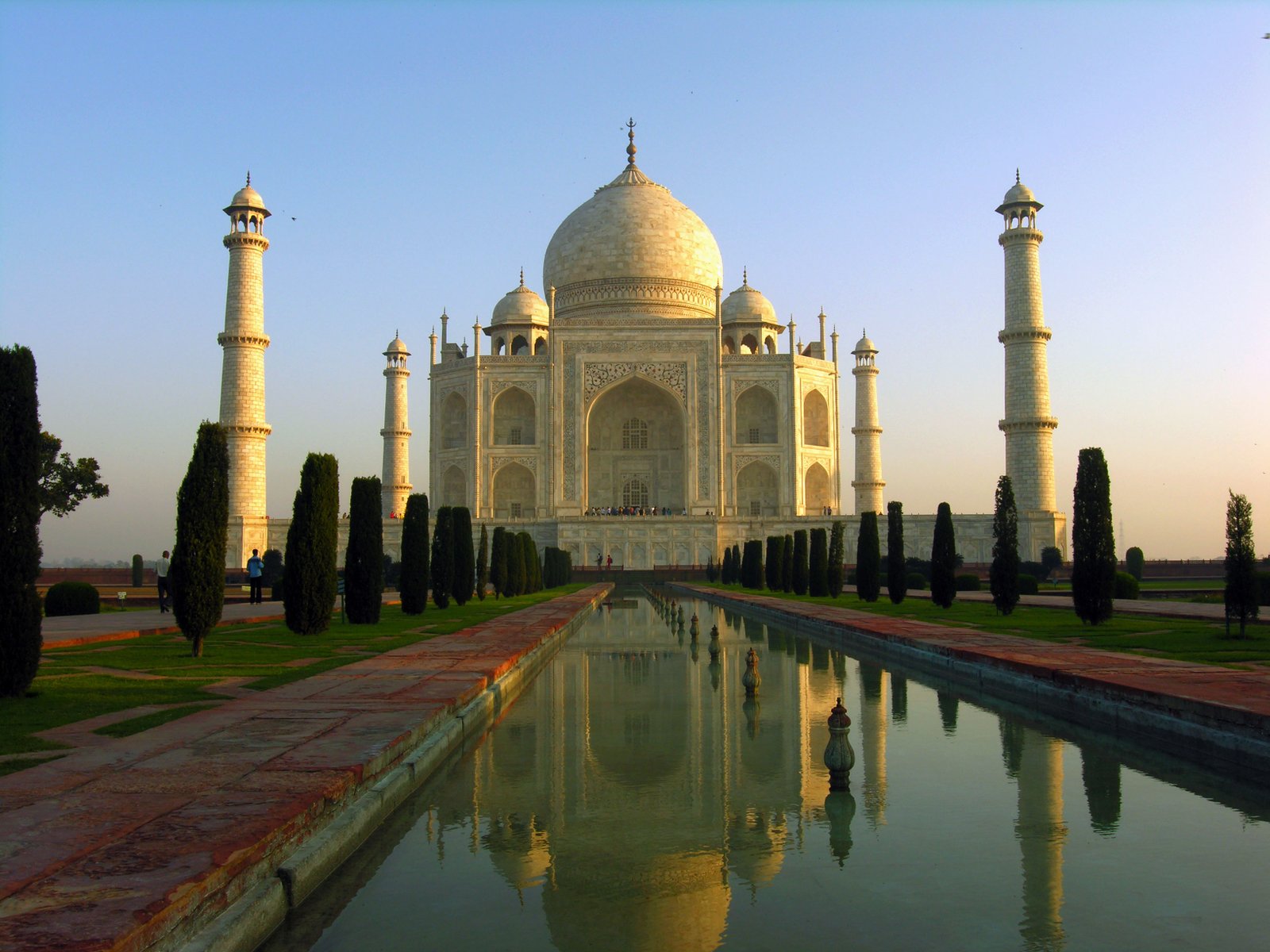 Taj-Mahal-Dusk.jpg