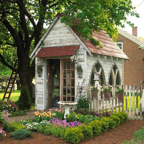 church-like-garden-shed-e1336883815674.jpg