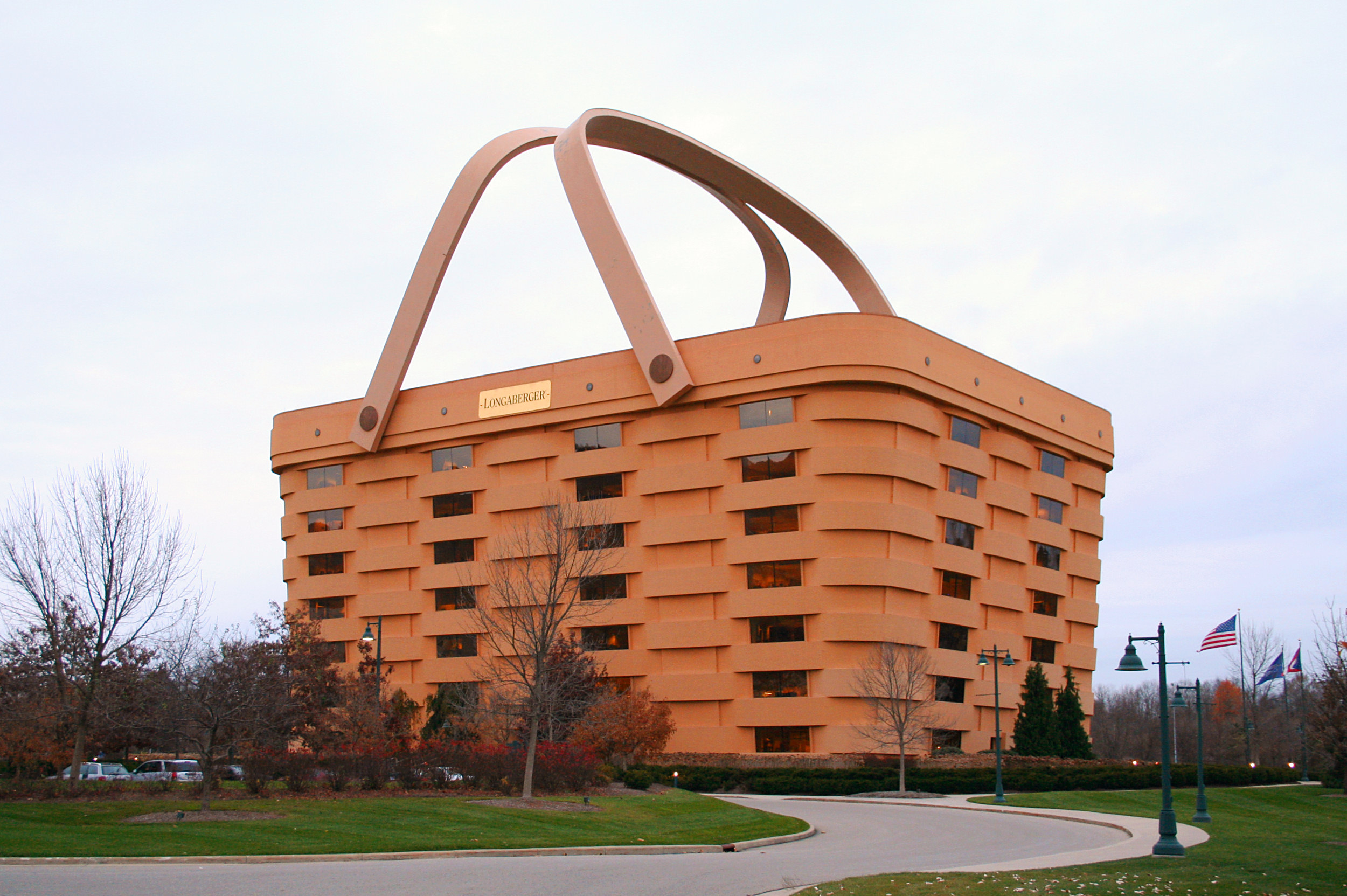 Newark-ohio-longaberger-headquarters-front.jpg