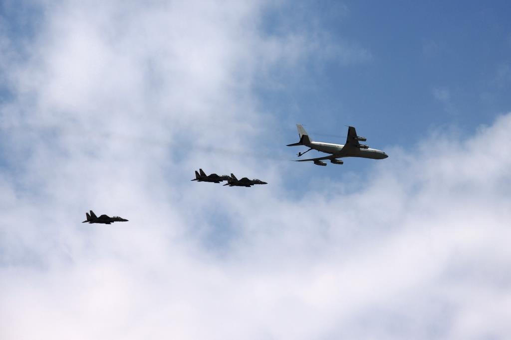516d2815142134cb3.jpg