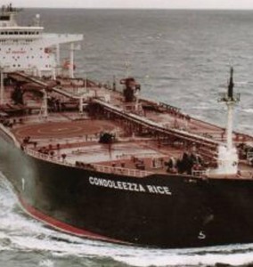 CondoleezaRiceOilTanker2-284x300.jpg