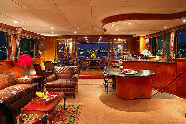Luxury-yacht-KAYANA-interior.png