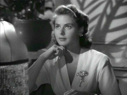 Ilsa-Lund-casablanca-9494736-500-375.jpg