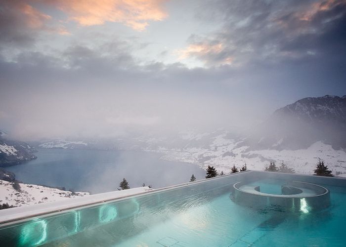the-most-beautiful-winter-pools-2.jpg
