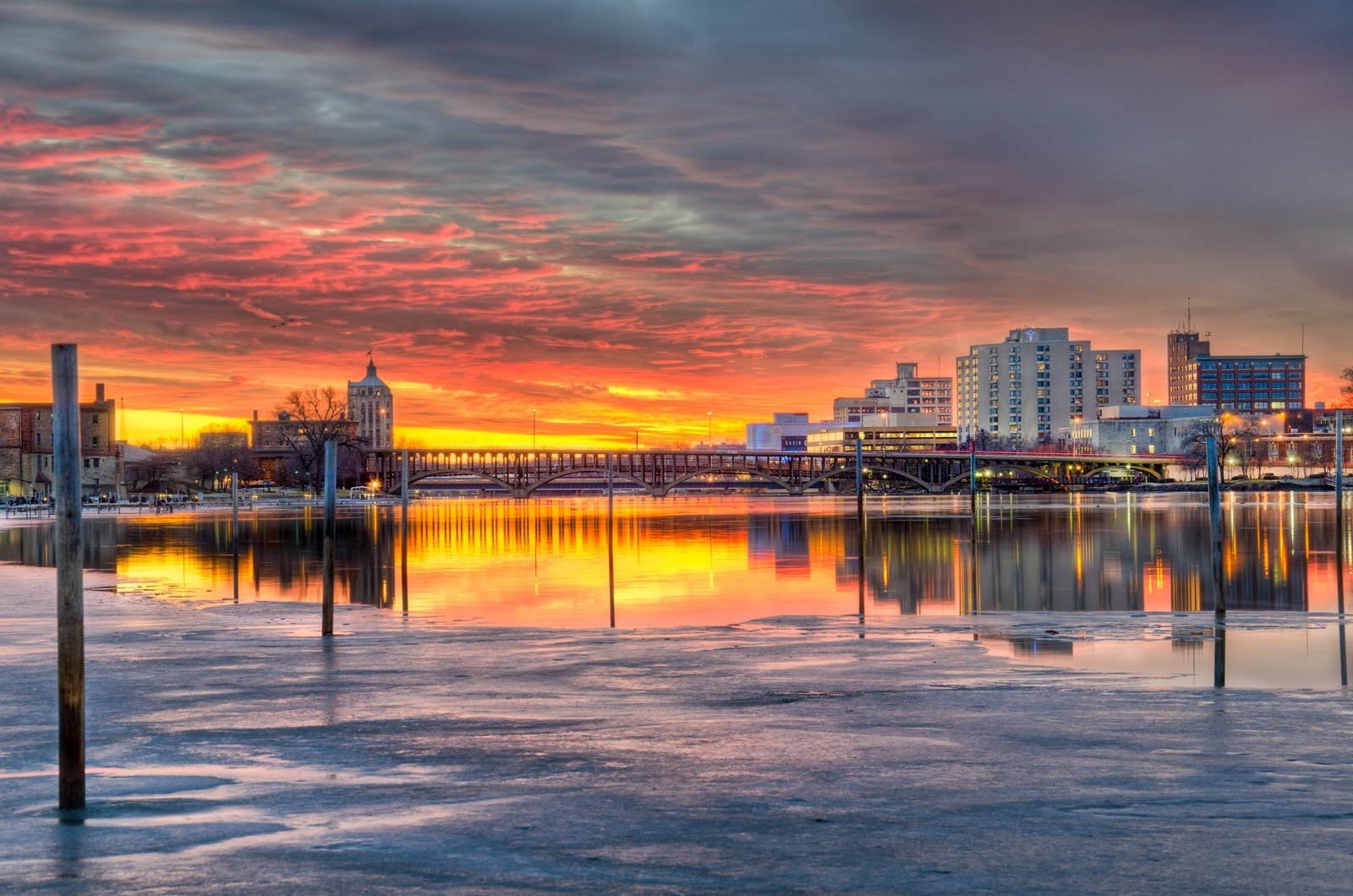 riverandiceatsunset.jpg