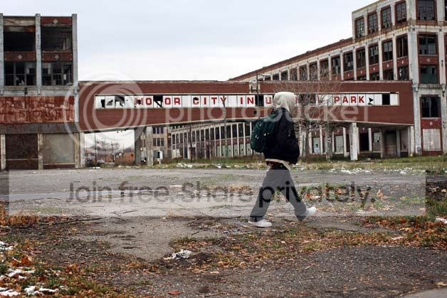 detroit-packard-plant_zpsnujzgato.jpg