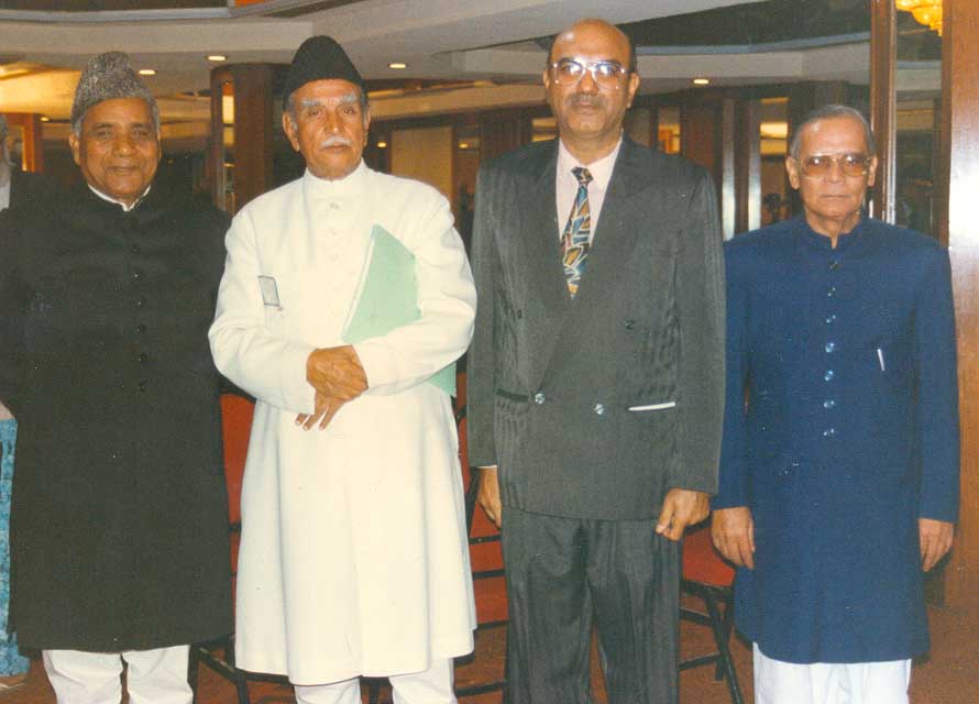 Hakim-Muhammad-Saeed-with-other-personalities.jpg