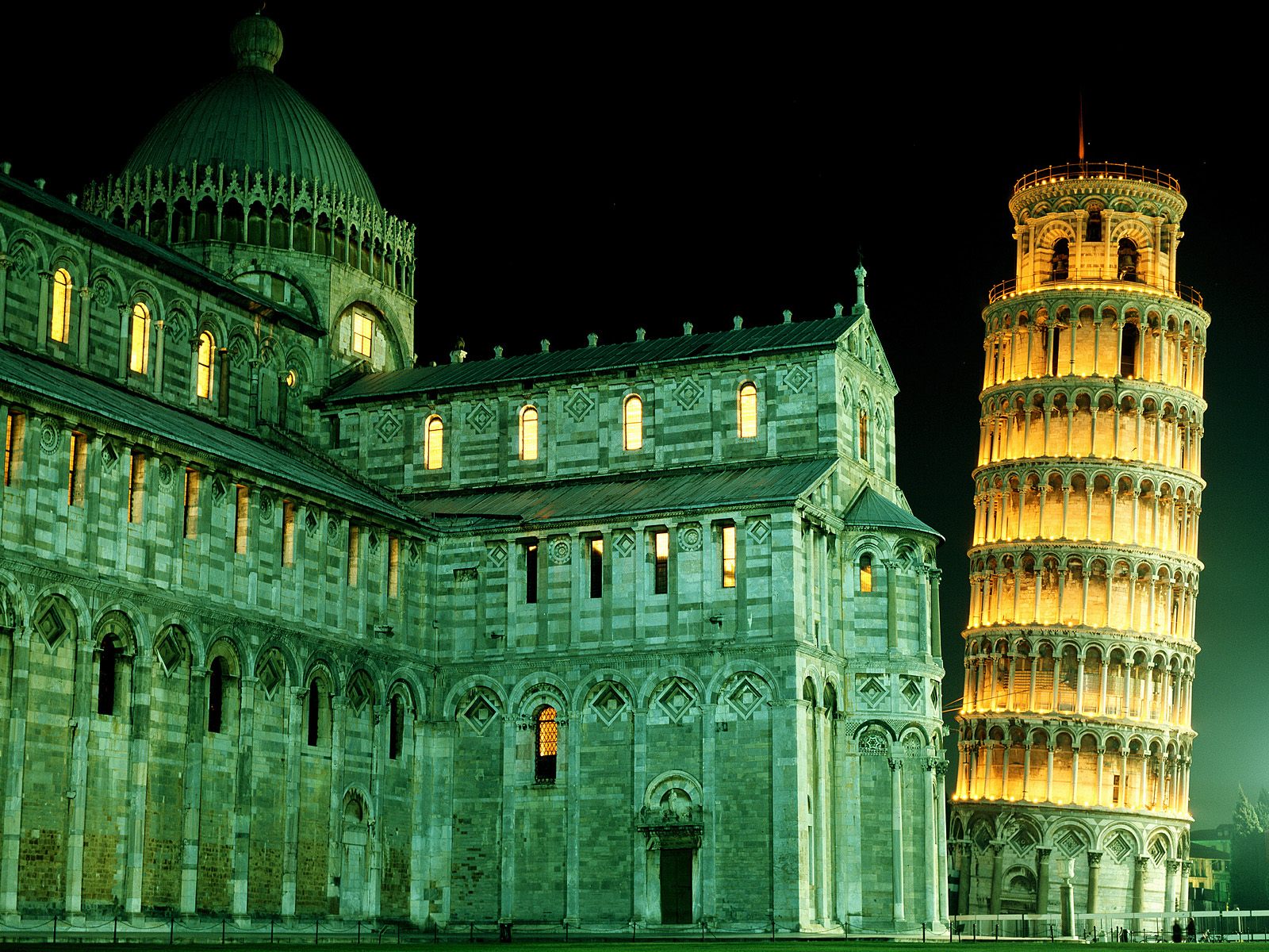 duomo_leaning_tower_pisa_italy-normal.jpg