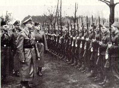 himmlerinspectingmuslimnaziwaffenssdivision.jpg