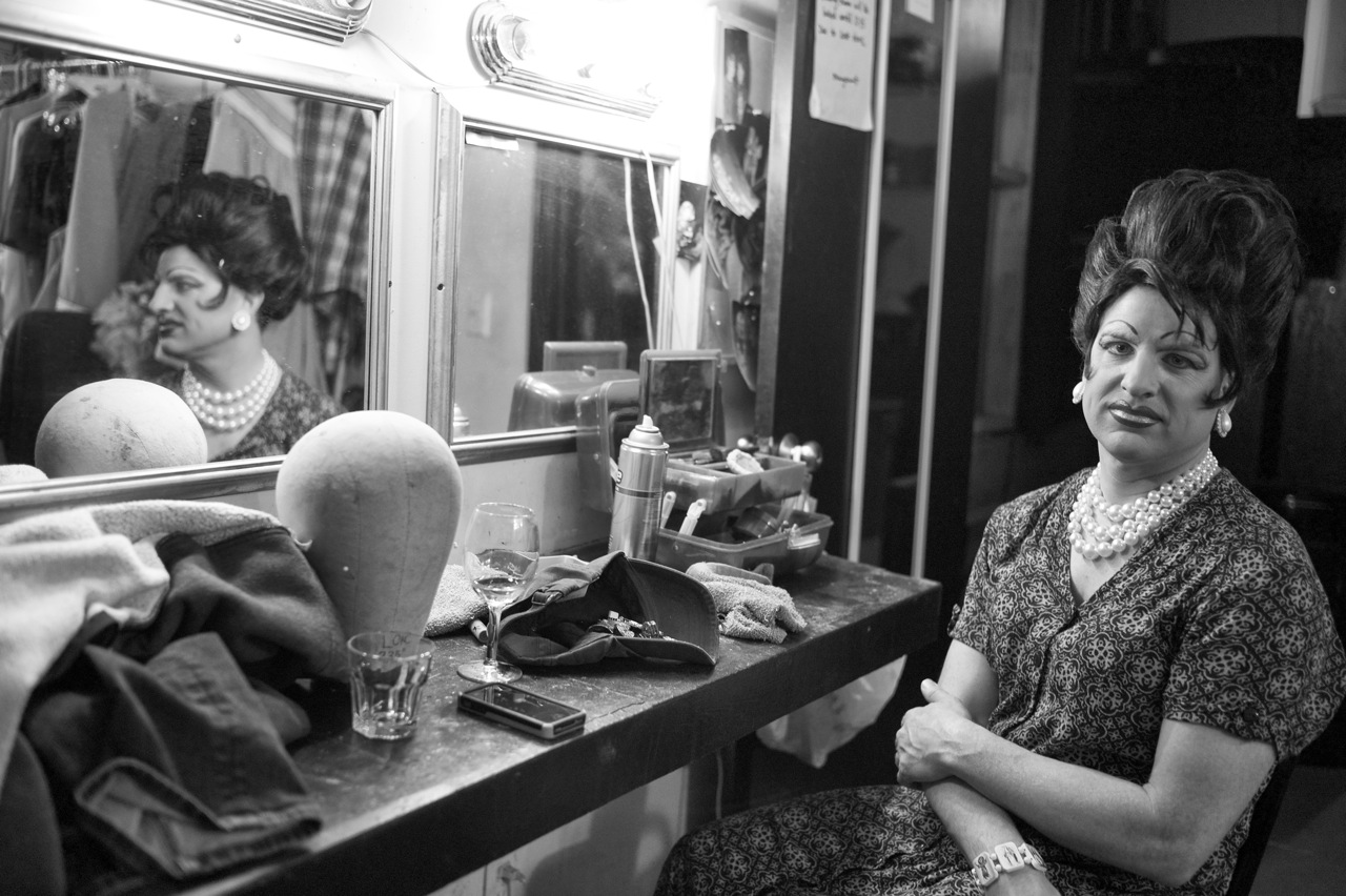 craigdrag-dressing-room1.jpeg