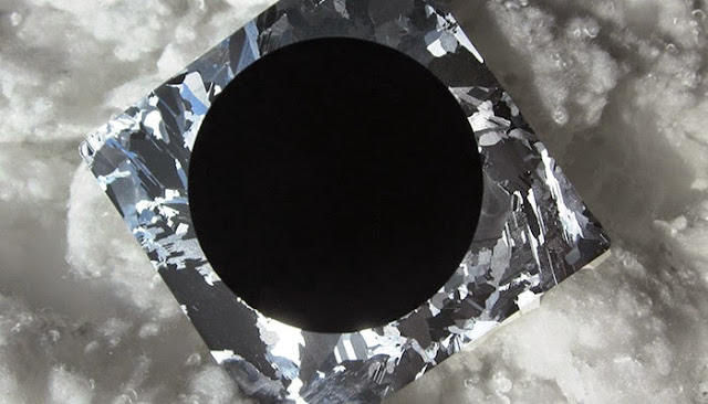 blacksolar22.jpg