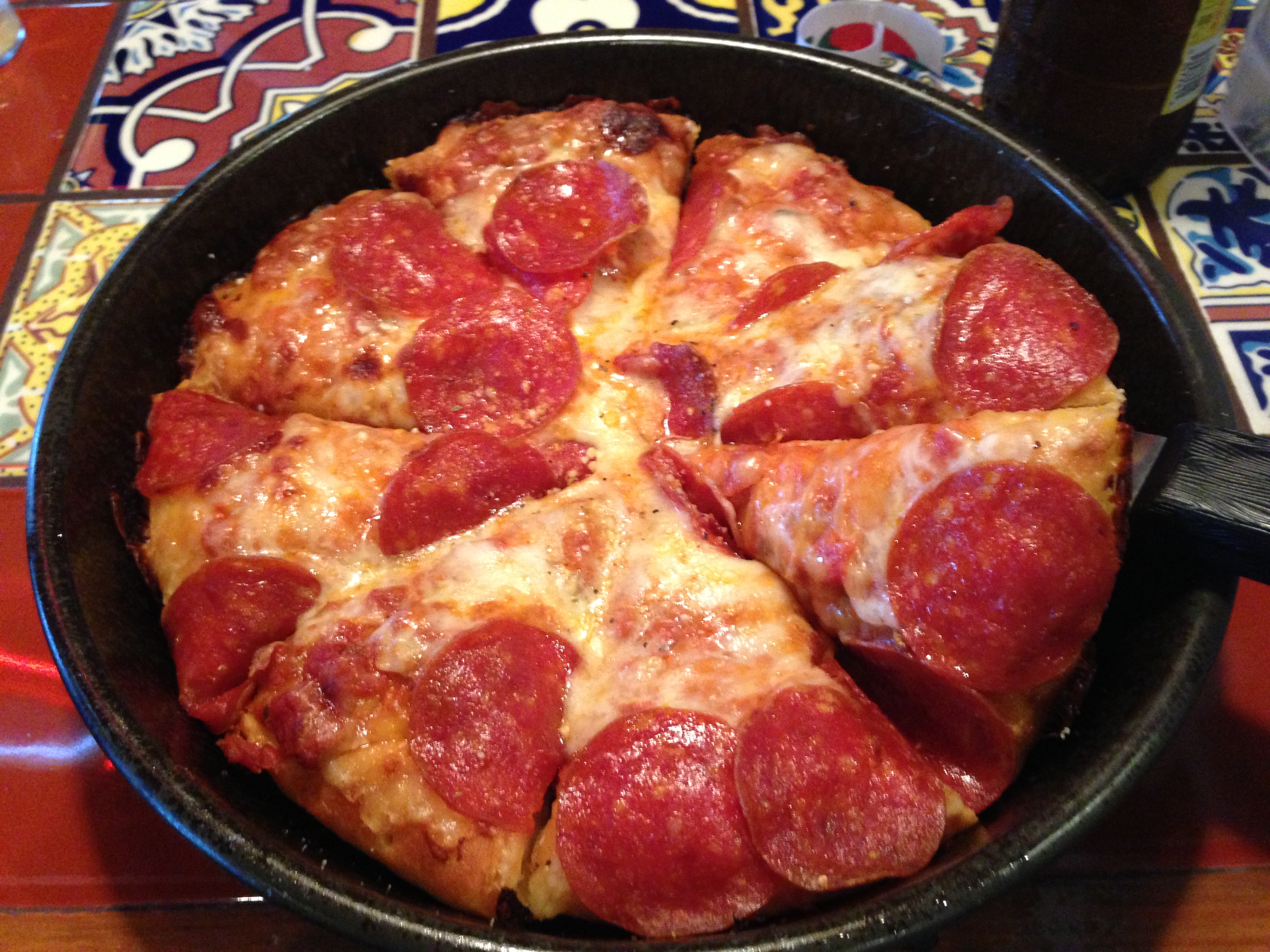 Chilis-Bar-Grill_Pepperoni-Pizza.jpg