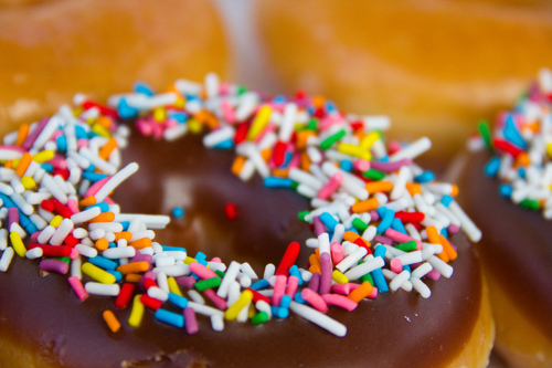 caramel-colorful-cute-donut-rainbow-sprinkles-Favim.com-93255.jpg