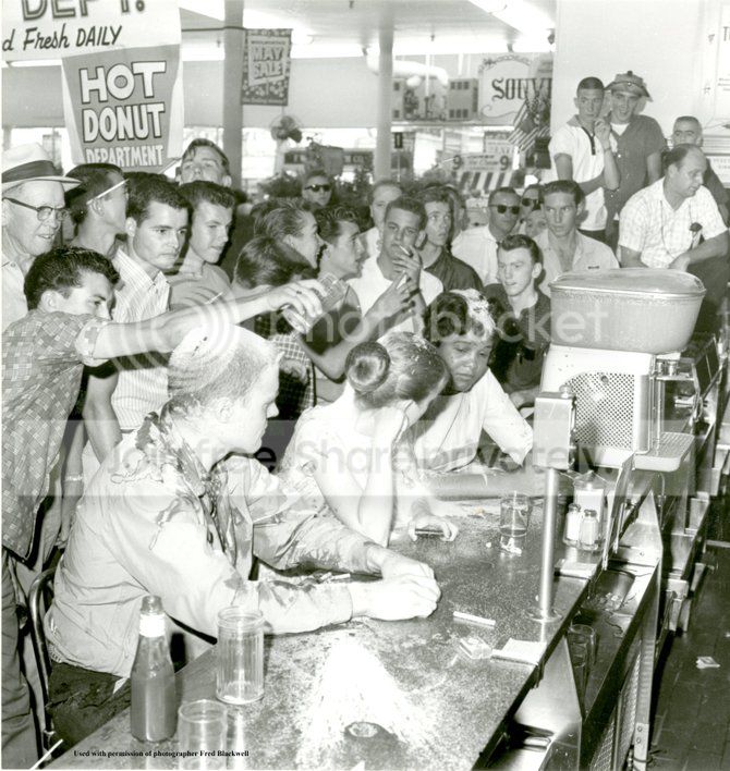 woolworth_courtMikeOBrien_t670_zpsb609a424.jpg