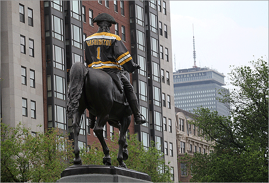 kreiter_bruins-statues6_met__1306951196_2553.gif