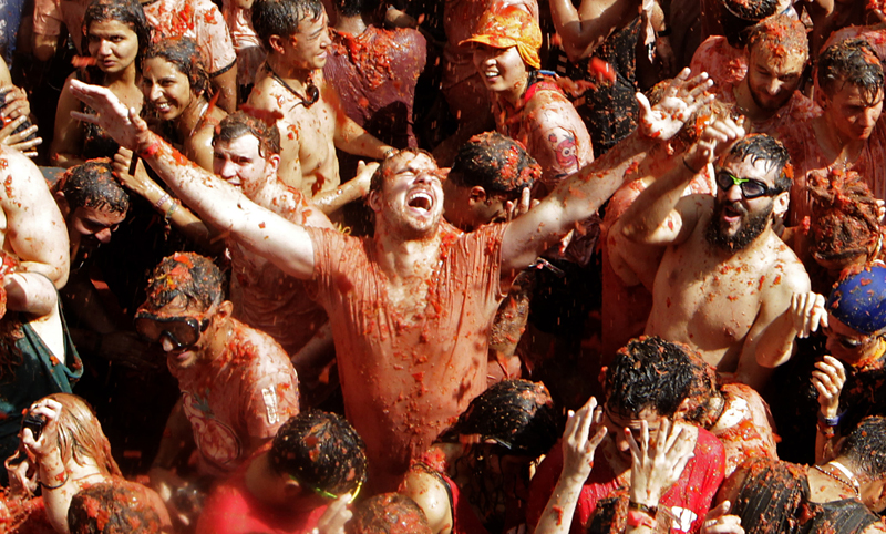 APphoto_Spain-Tomato-Fight.jpg