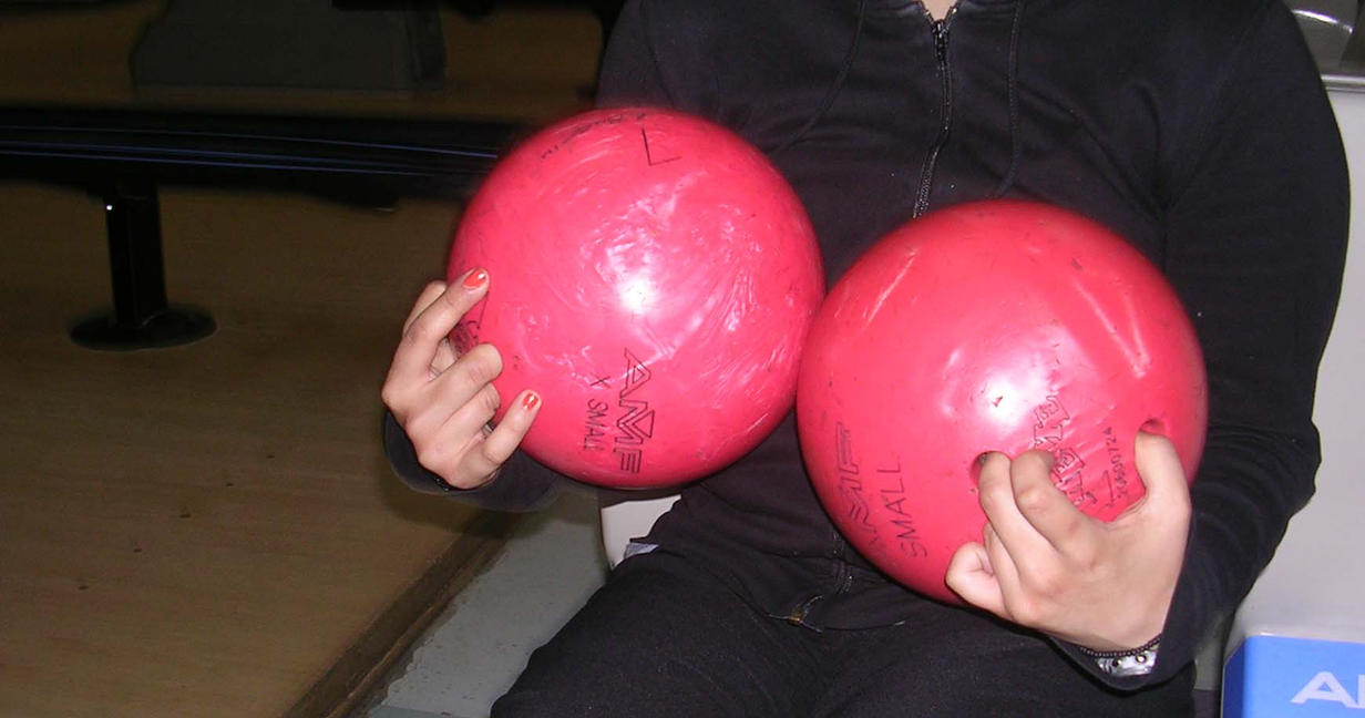 bowling_ball_boobs_by_emmahum.jpg