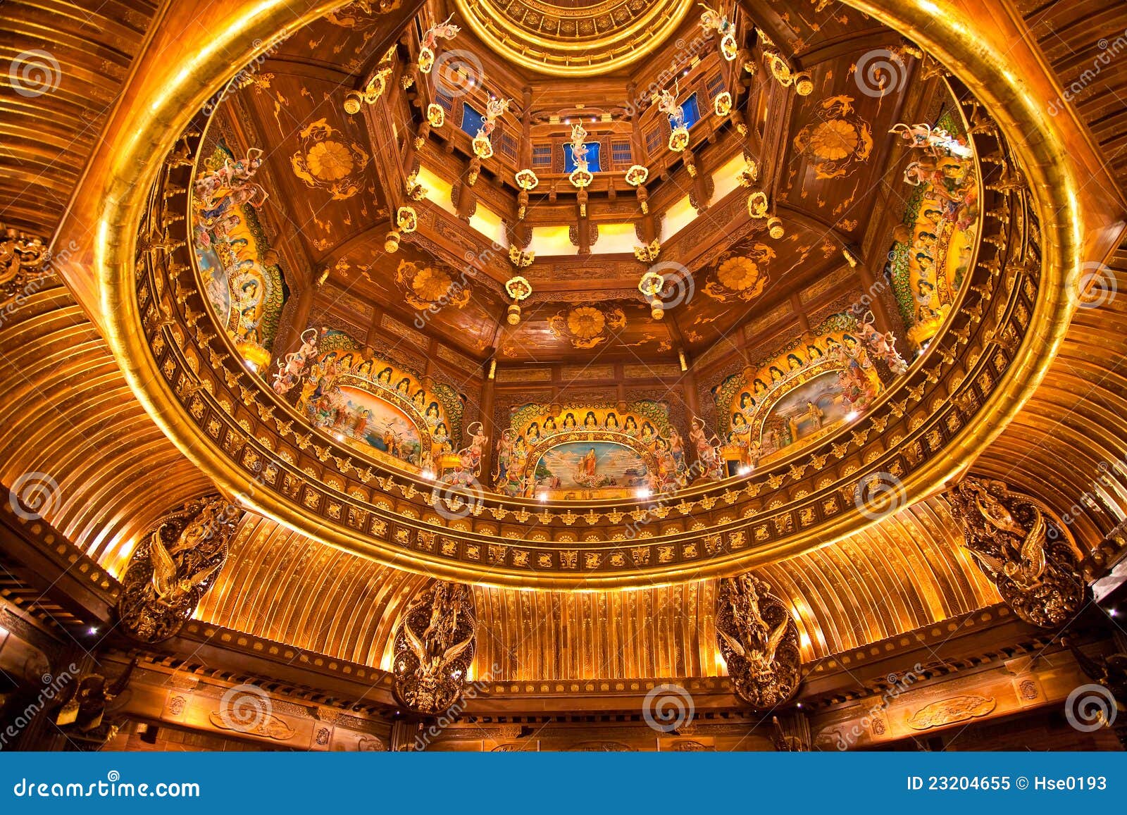 magnificent-buddhist-palace-interior-23204655.jpg