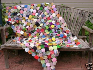 yo-yo-quilt.jpg