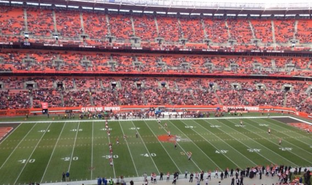 Browns-empty-stadium-12-06-15.png