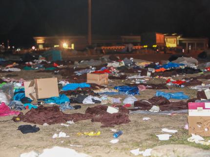 garbage-migrants-germany.jpg