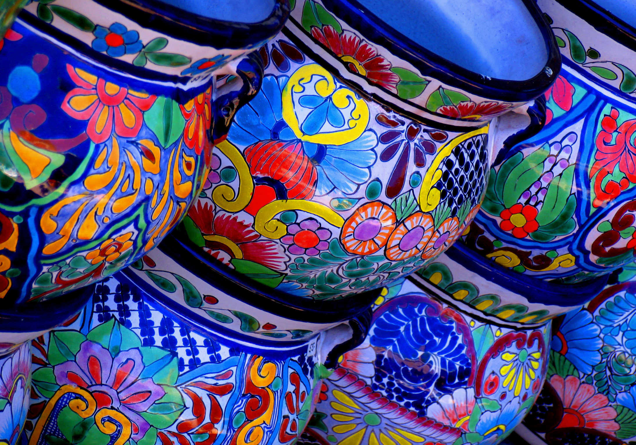 Colorful_pottery.jpg