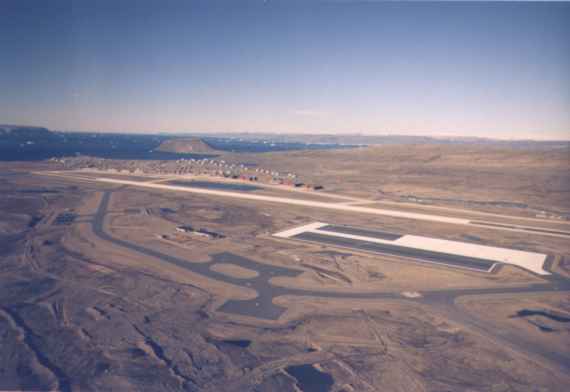 Aerial_of_Thule_in__summer.jpg