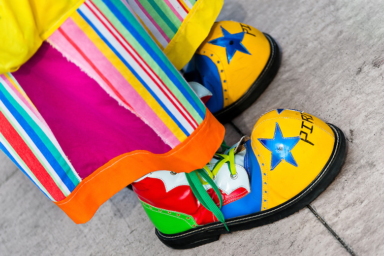 clown-shoes-colorful-funny-17.jpg
