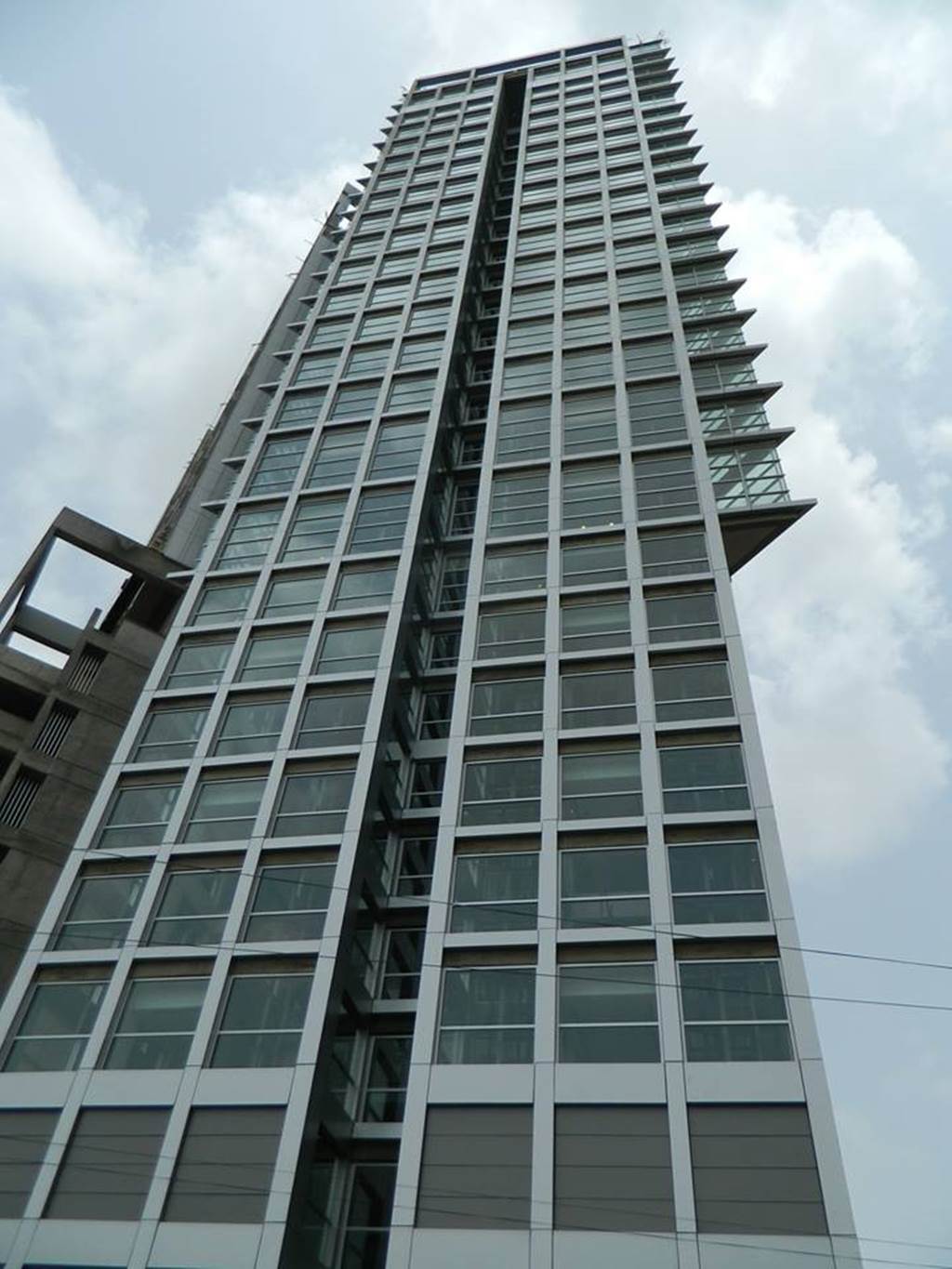 332436,xcitefun-centre-point-tower-6.jpg