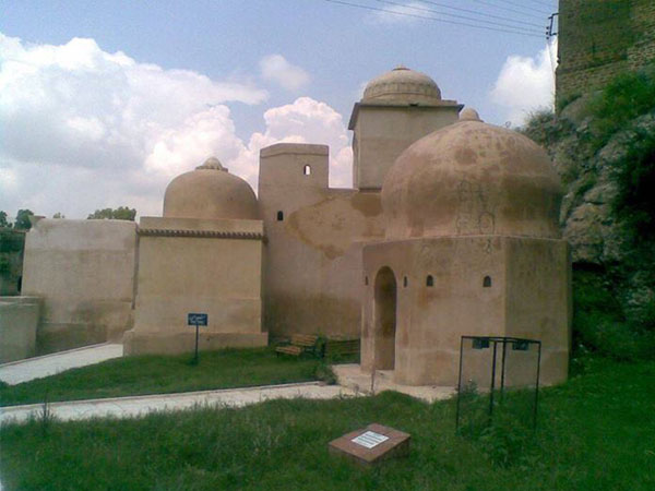 katasraj-temple-chakwal.jpg
