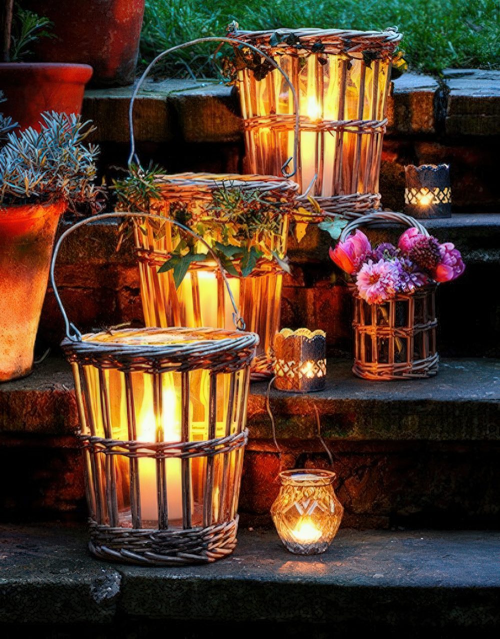 fall-lanterns-for-outdoor-and-indoor-decor-1.jpg