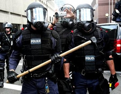 riot+cops+rnc.jpg