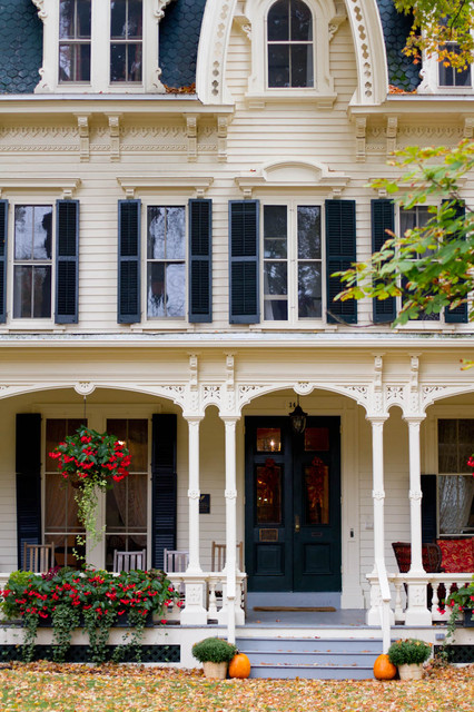 victorian-exterior.jpg