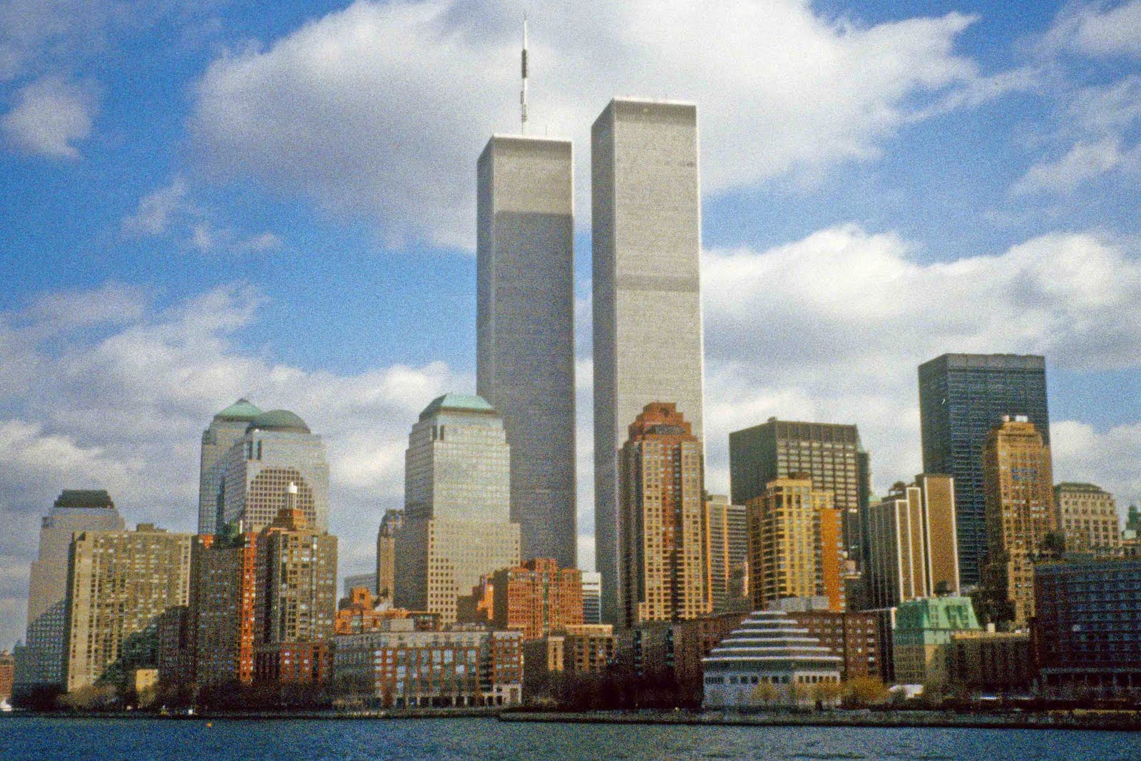 Twin%20Towers%20NY%2014.jpg