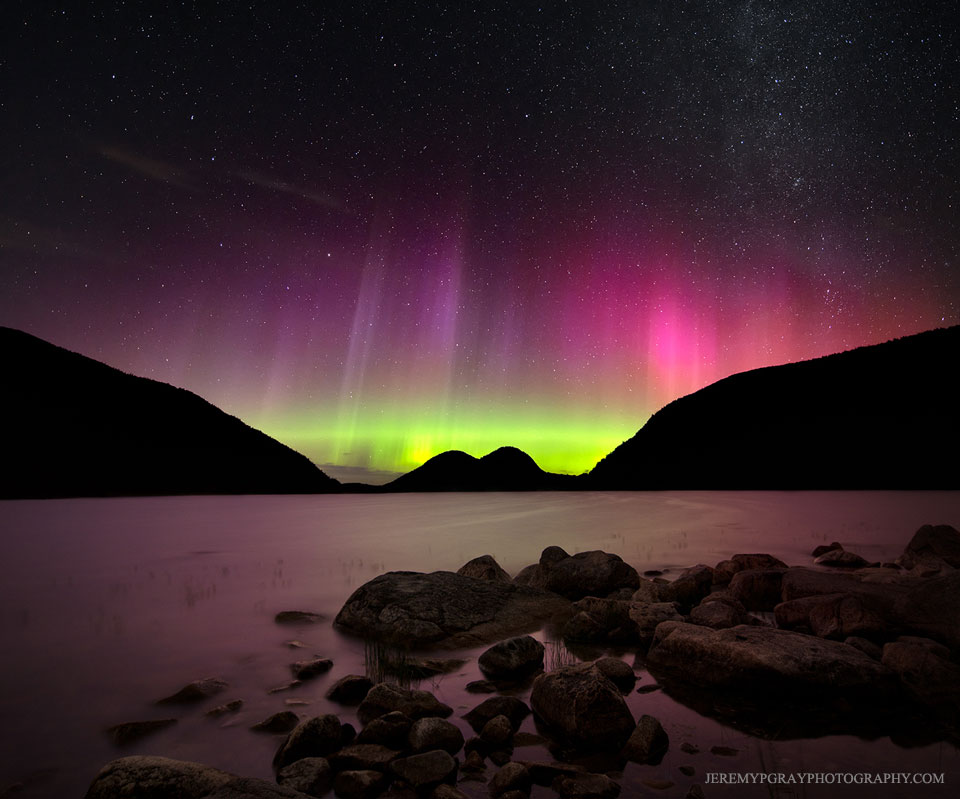 aurora01_gray_960.jpg