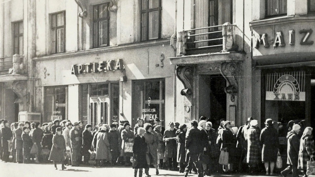 Latvian-Bread-line-640x360.jpg