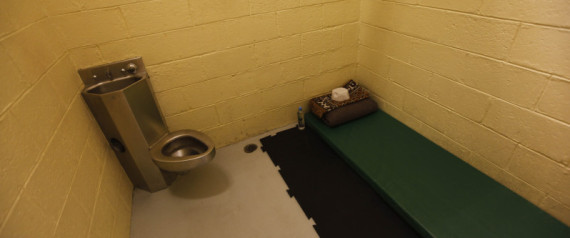 r-AFGHANISTAN-SECRET-PRISONS-large570.jpg