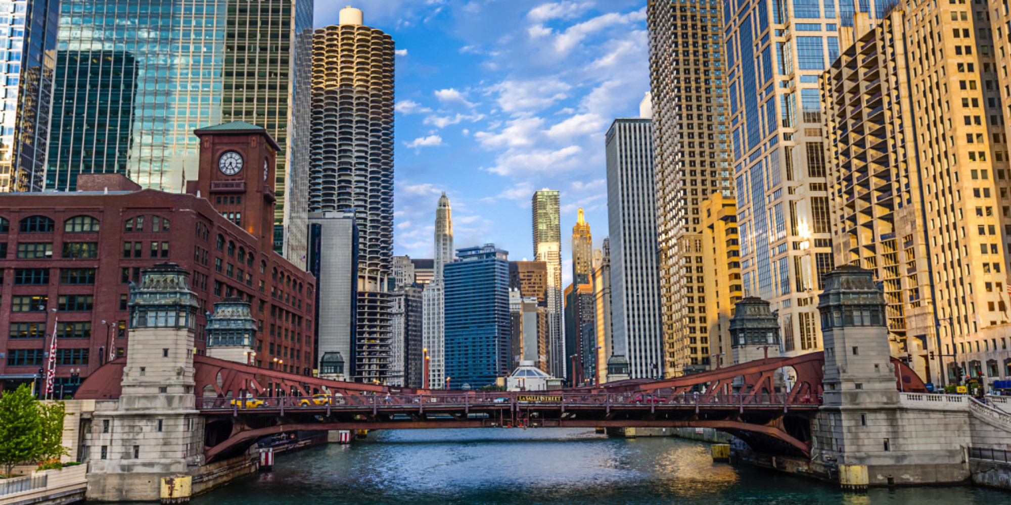 o-CHICAGO-RIVER-facebook.jpg
