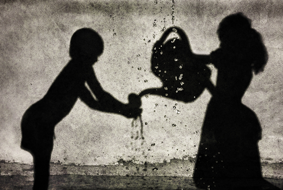 Magical-Art-of-Shadow-Photography-01.jpg