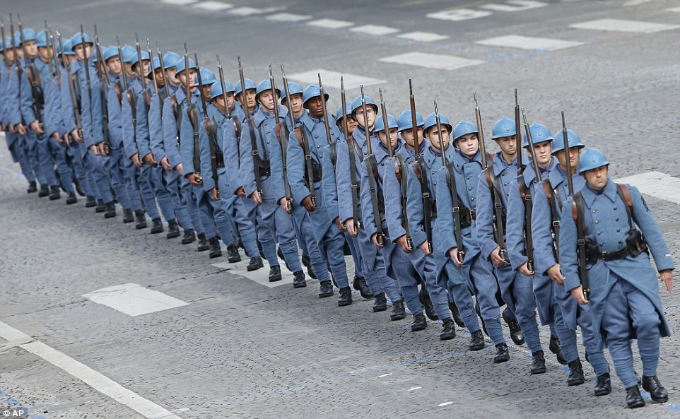 1405347945052_wps_1_French_soldiers_dressed_l.jpg