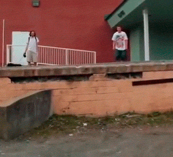 8wKfZr1.gif